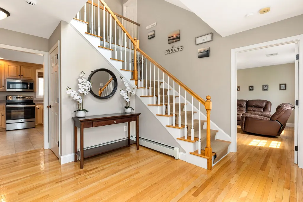 35 Longmeadow Drive Brentwood NH 03833