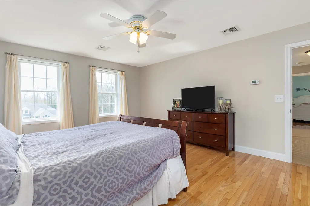 35 Longmeadow Drive Brentwood NH 03833