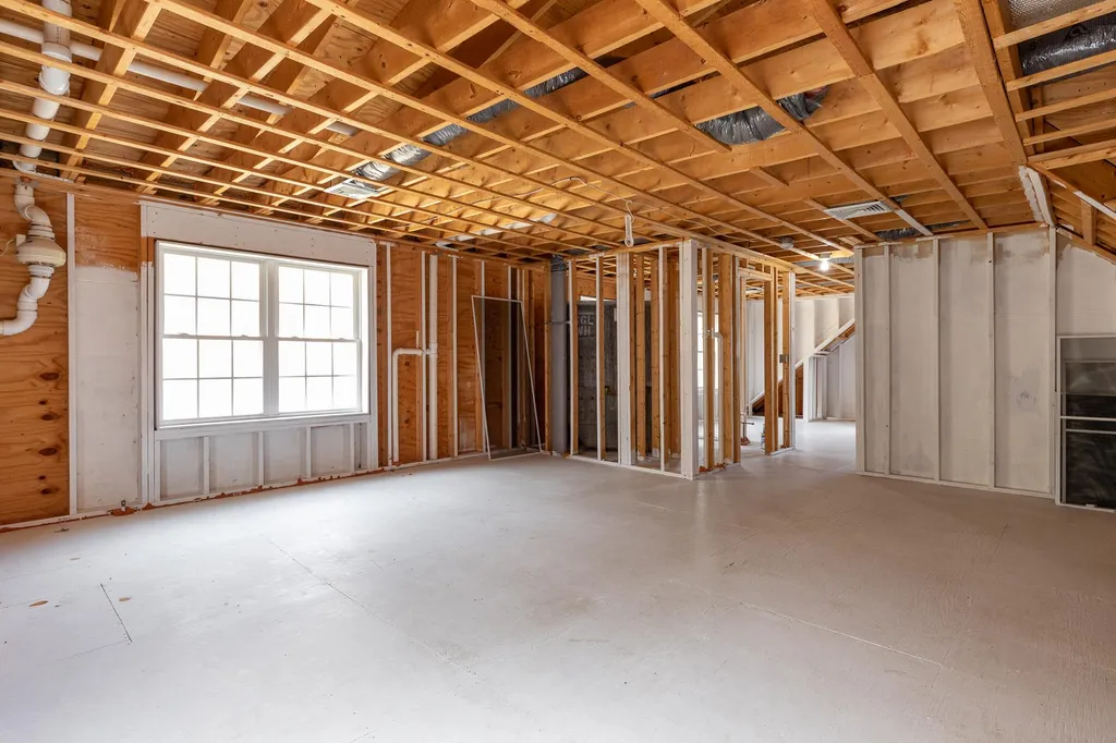 35 Longmeadow Drive Brentwood NH 03833