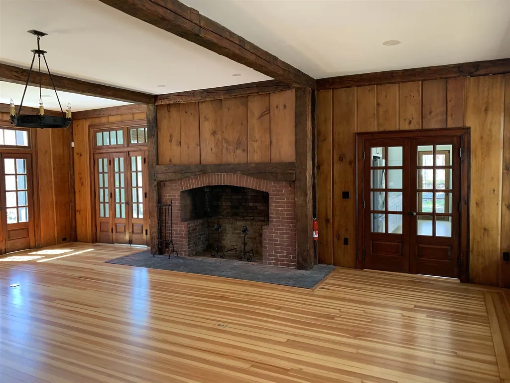 765 North Main Street Wolfeboro NH 03894
