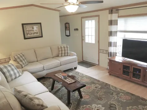 42 Lindenshire Avenue Exeter NH 03833