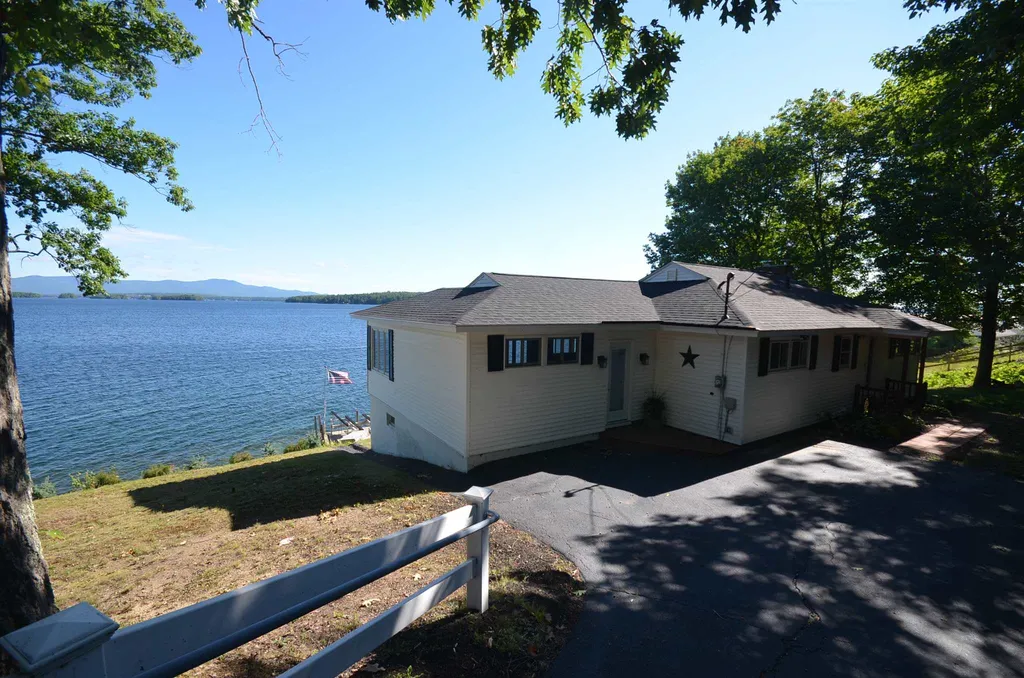 94 Belknap Point Road Gilford NH 03249