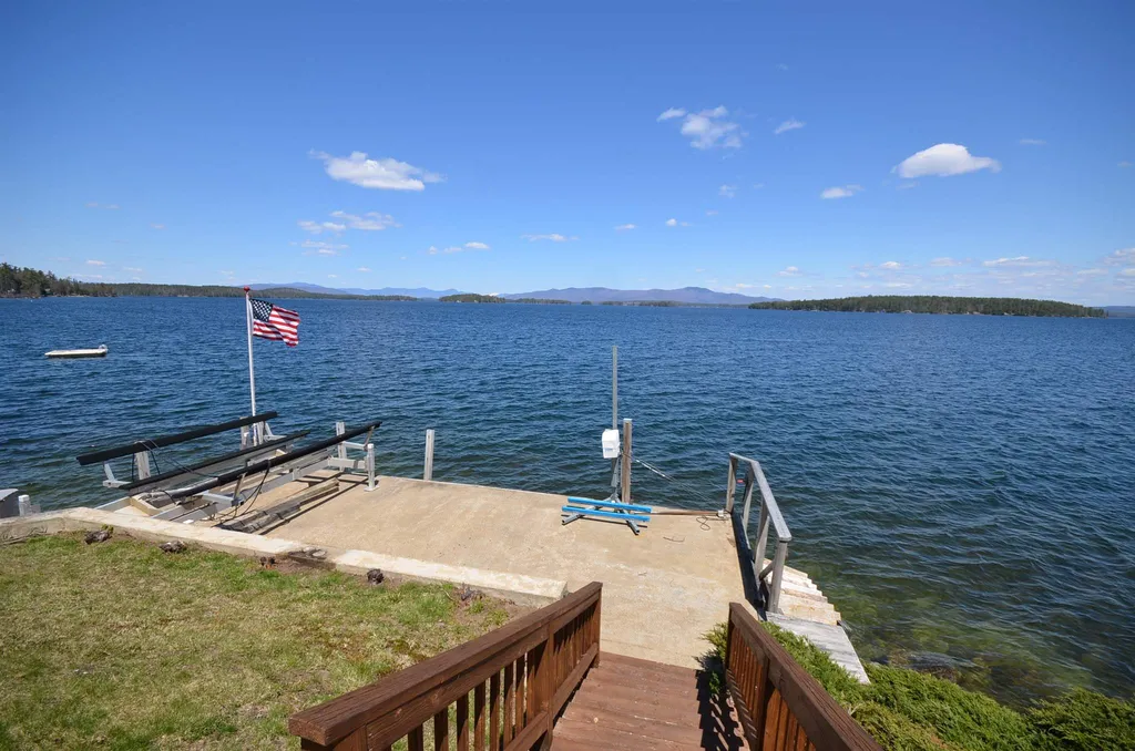 94 Belknap Point Road Gilford NH 03249