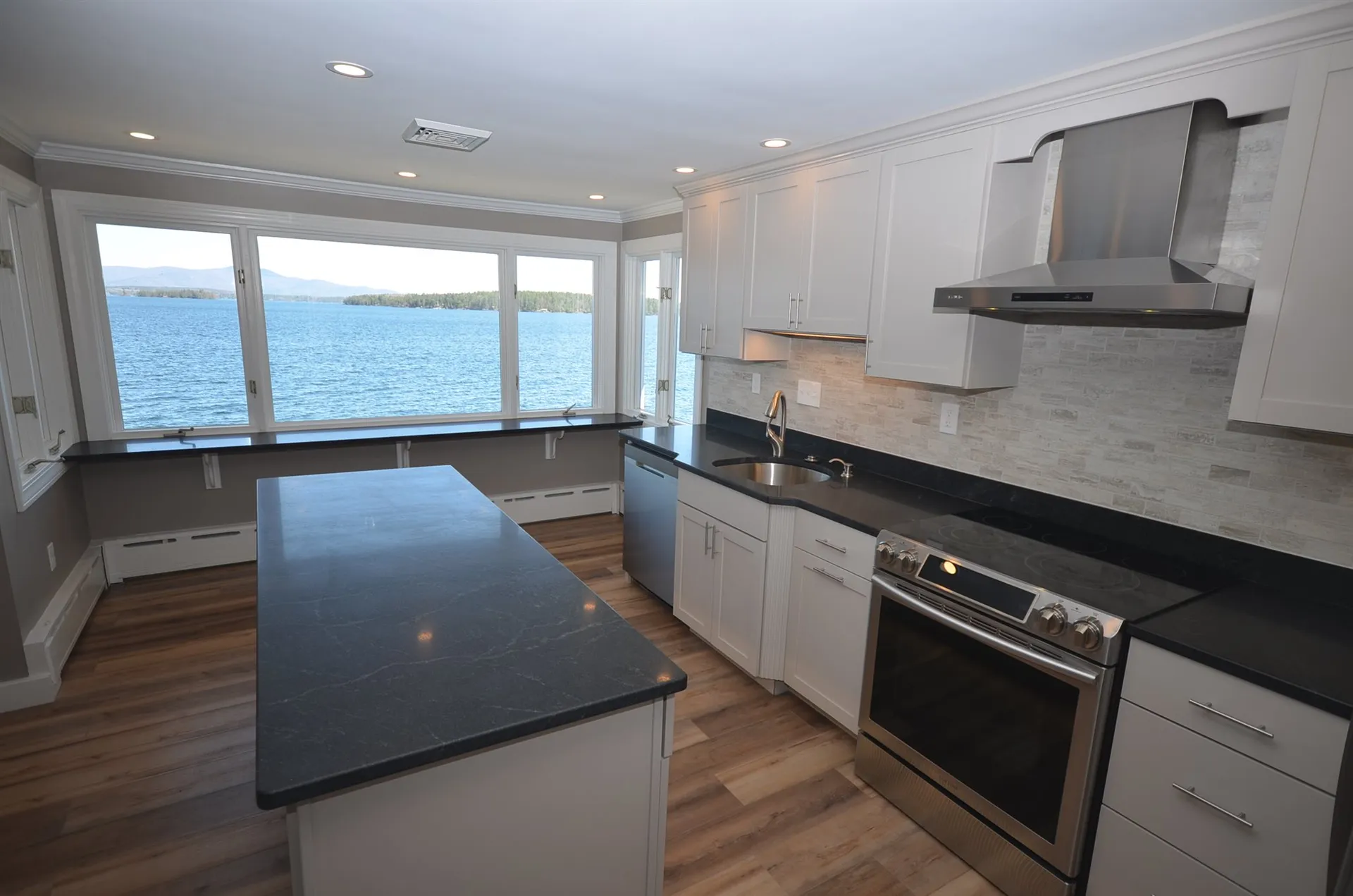 94 Belknap Point Road Gilford NH 03249