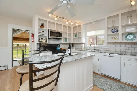 7 River Street Wolfeboro NH 03894