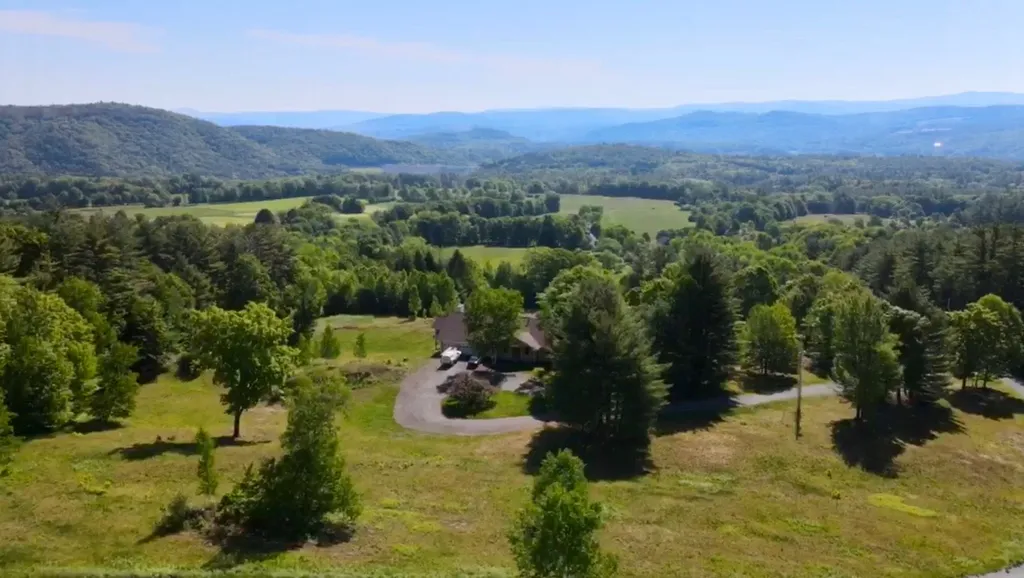 181 Clay Hill Road Hartland VT 05048