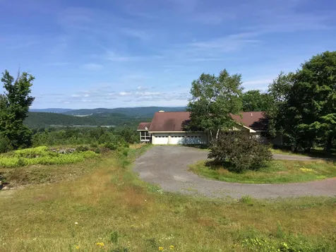 181 Clay Hill Road Hartland VT 05048