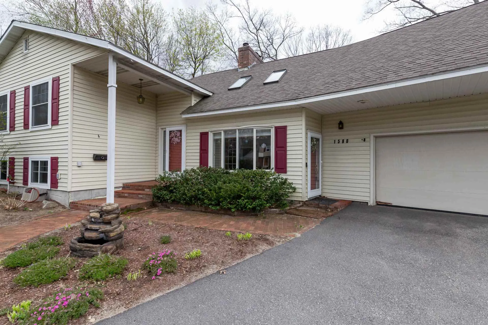1580 Belmont Street Manchester NH 03104