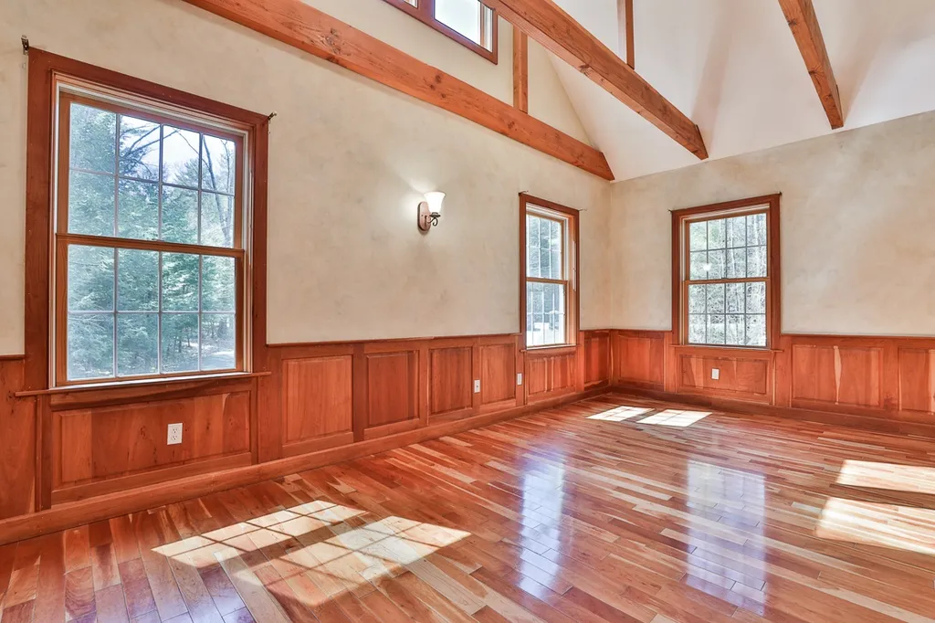 59 Odell Road Sandown NH 03873