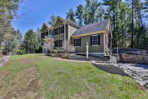 59 Odell Road Sandown NH 03873
