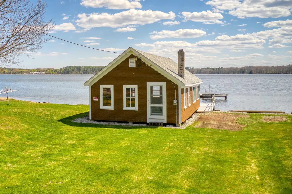 13 Boston Harbor Road Dover NH 03820