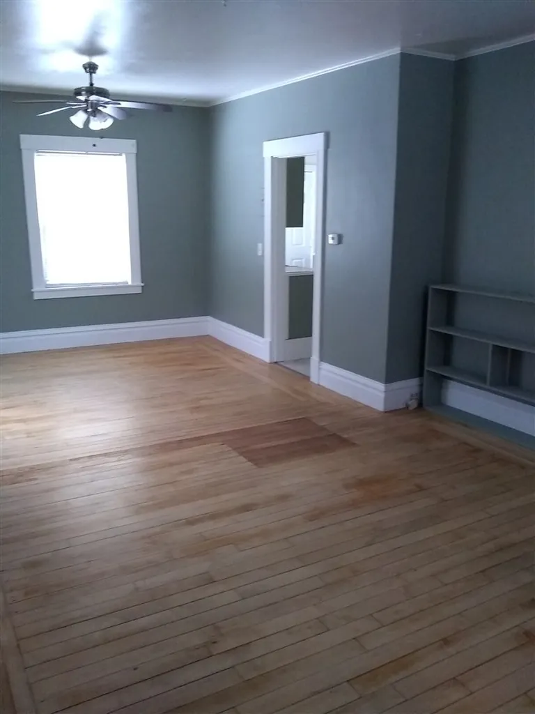 59 Commonwealth Avenue Springfield VT 05156