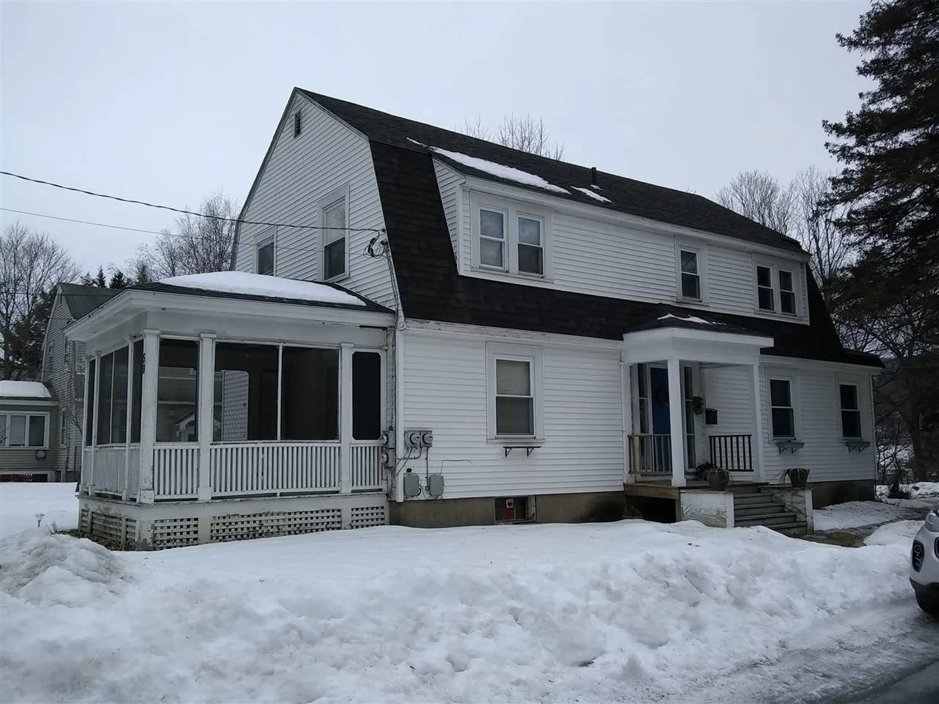 59 Commonwealth Avenue Springfield VT 05156