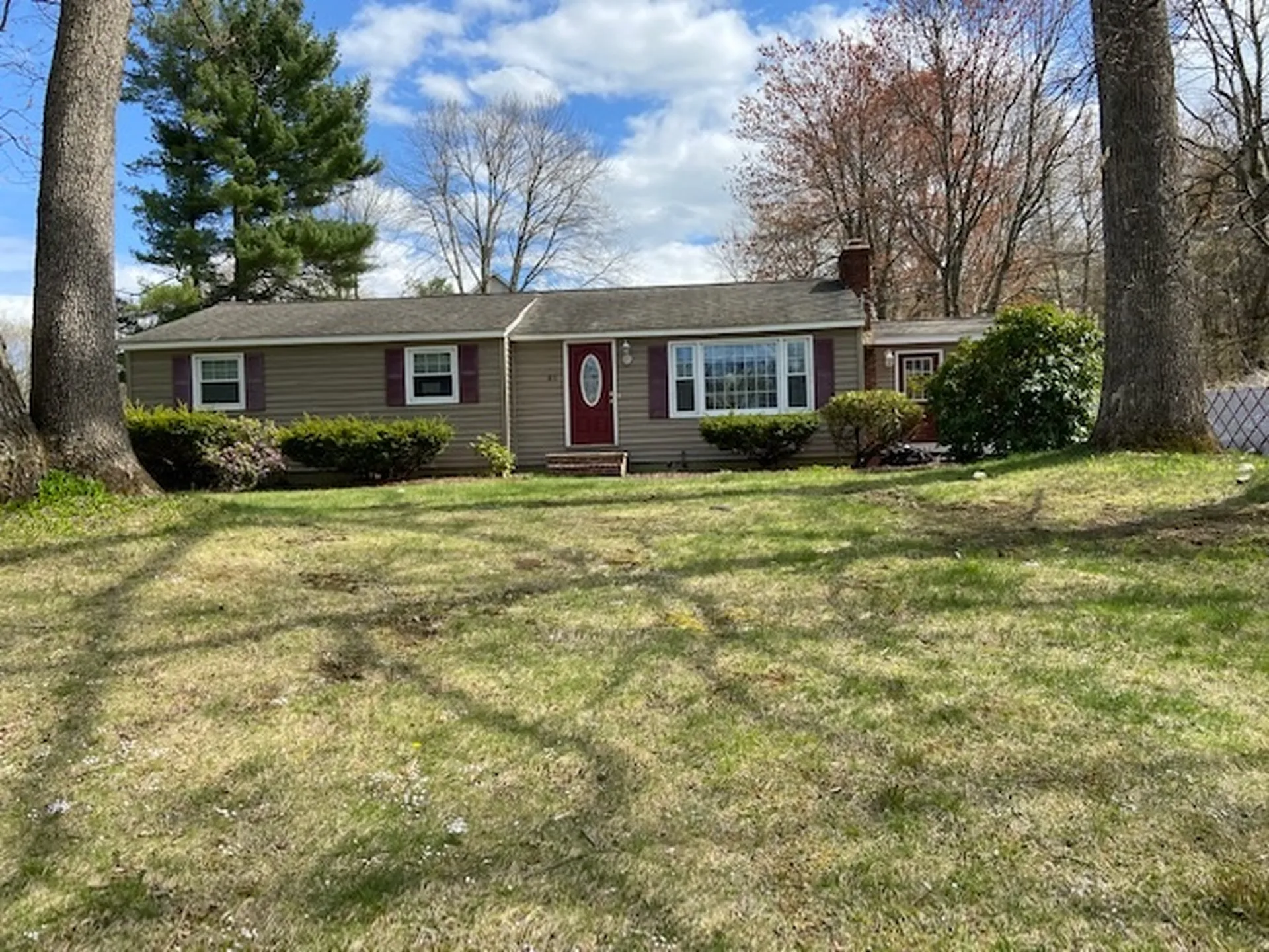 31 Ashwood Avenue Salem NH 03079