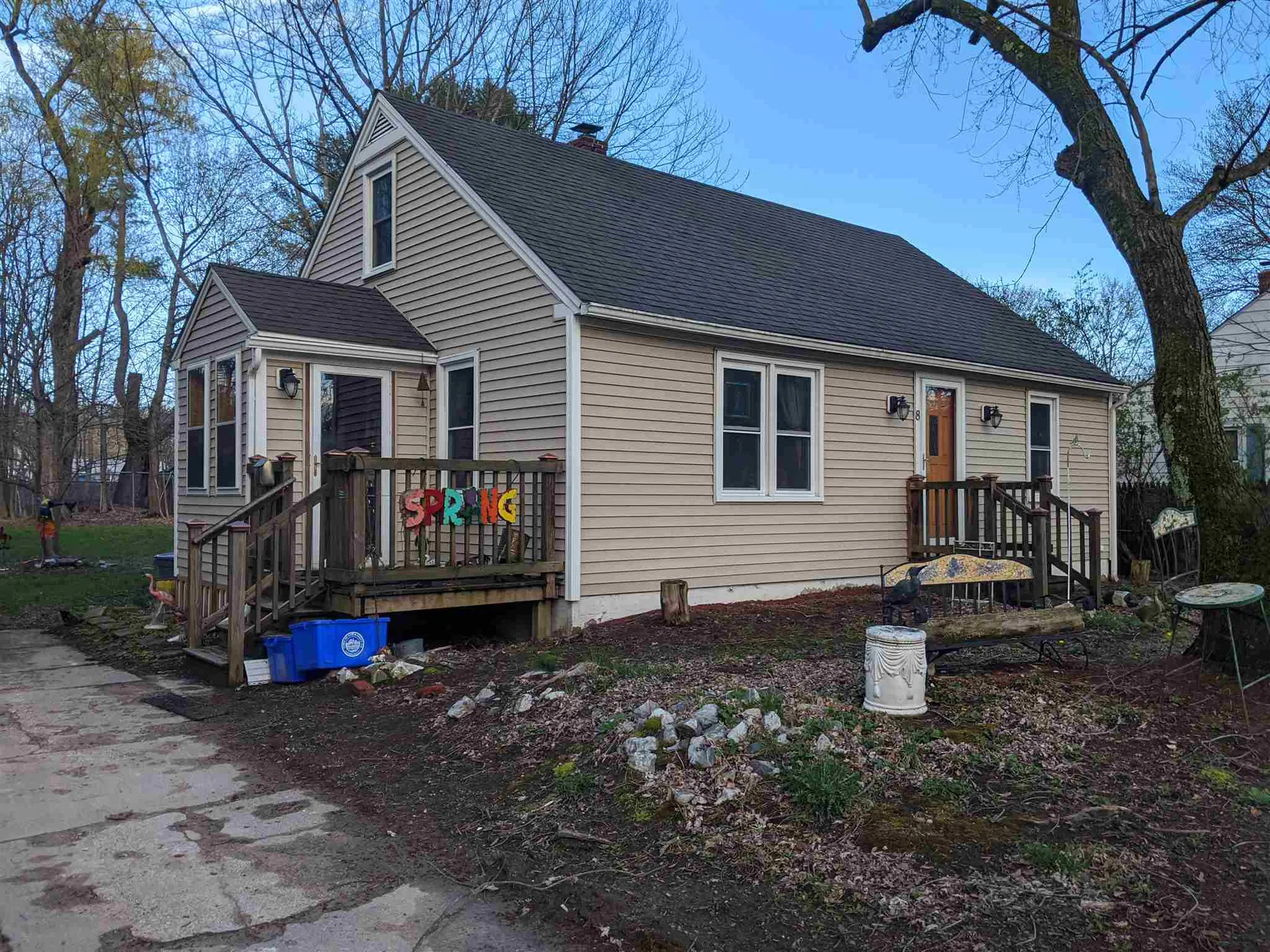 8 Maplecrest Street Newmarket NH 03857