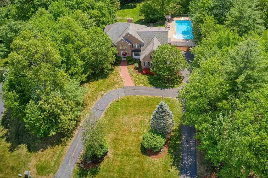 77 Powder Hill Road Bedford NH 03110