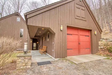 391 Falcon Loop East Rochester VT 05767