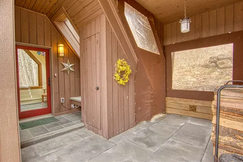 391 Falcon Loop East Rochester VT 05767