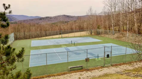 391 Falcon Loop East Rochester VT 05767