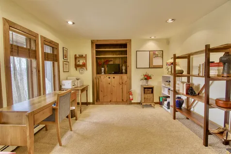 391 Falcon Loop East Rochester VT 05767