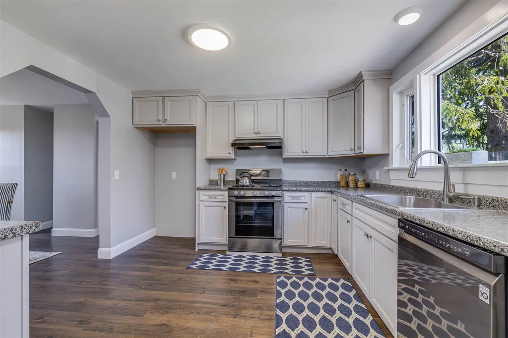 64 Westville Road Plaistow NH 03865