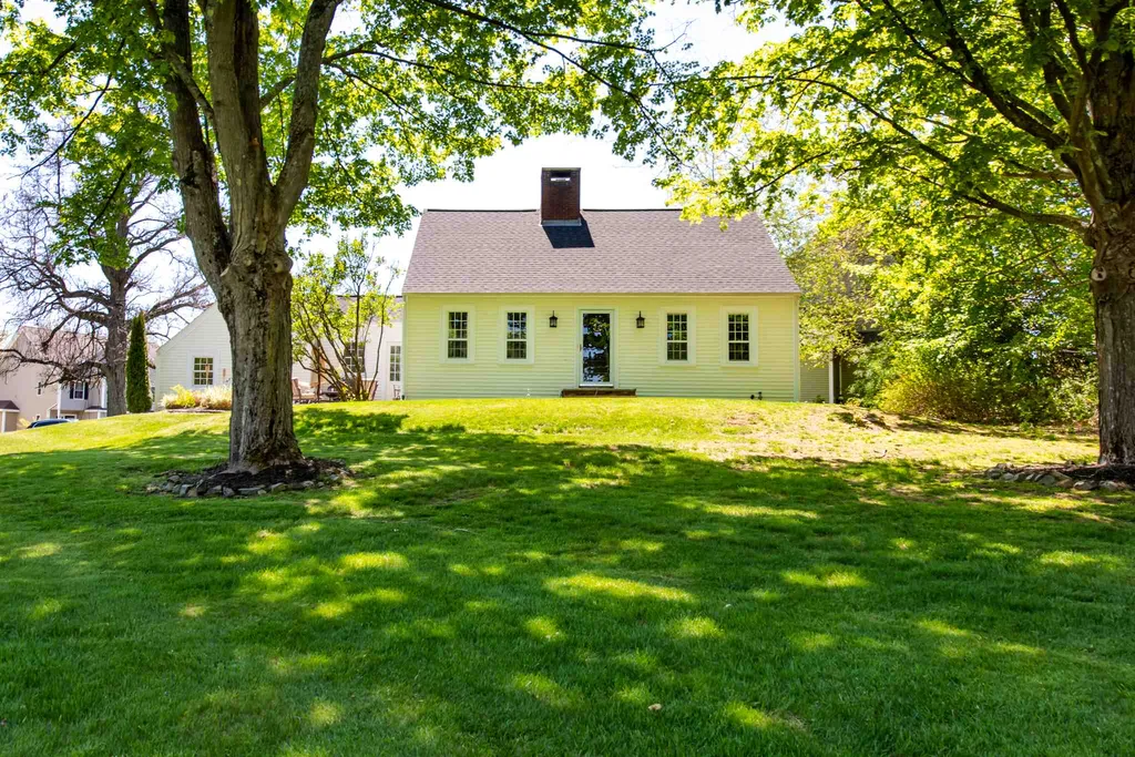19 Village Drive Dover NH 03820