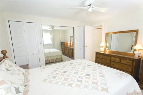 33 Oak Hill Drive Hampstead NH 03841-2296