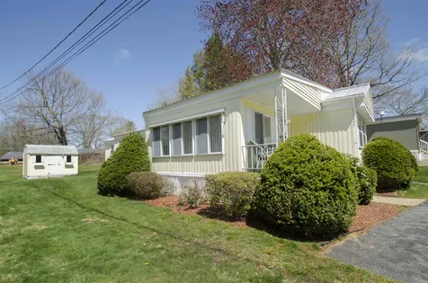 33 Oak Hill Drive Hampstead NH 03841-2296