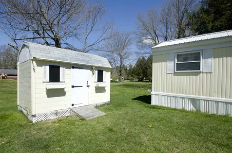 33 Oak Hill Drive Hampstead NH 03841-2296