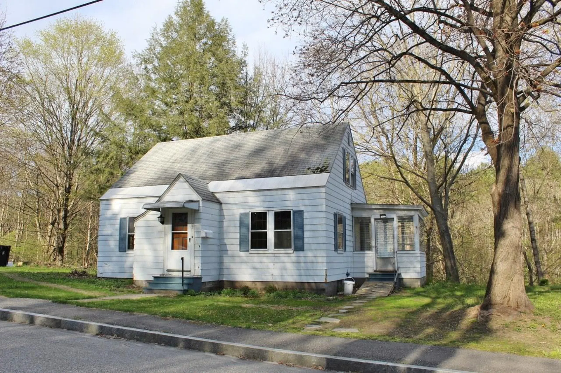 27 Litchfield Street Springfield VT 05156