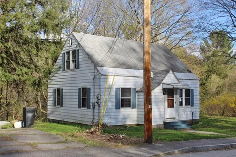 27 Litchfield Street Springfield VT 05156