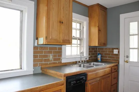 27 Litchfield Street Springfield VT 05156