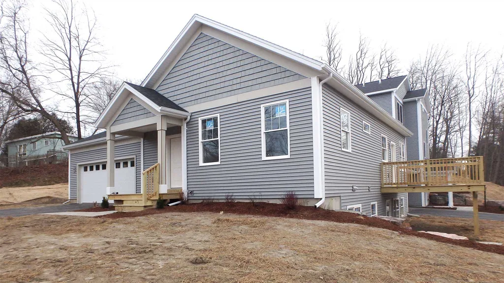 16 Irish Hill Road Shelburne VT 05482