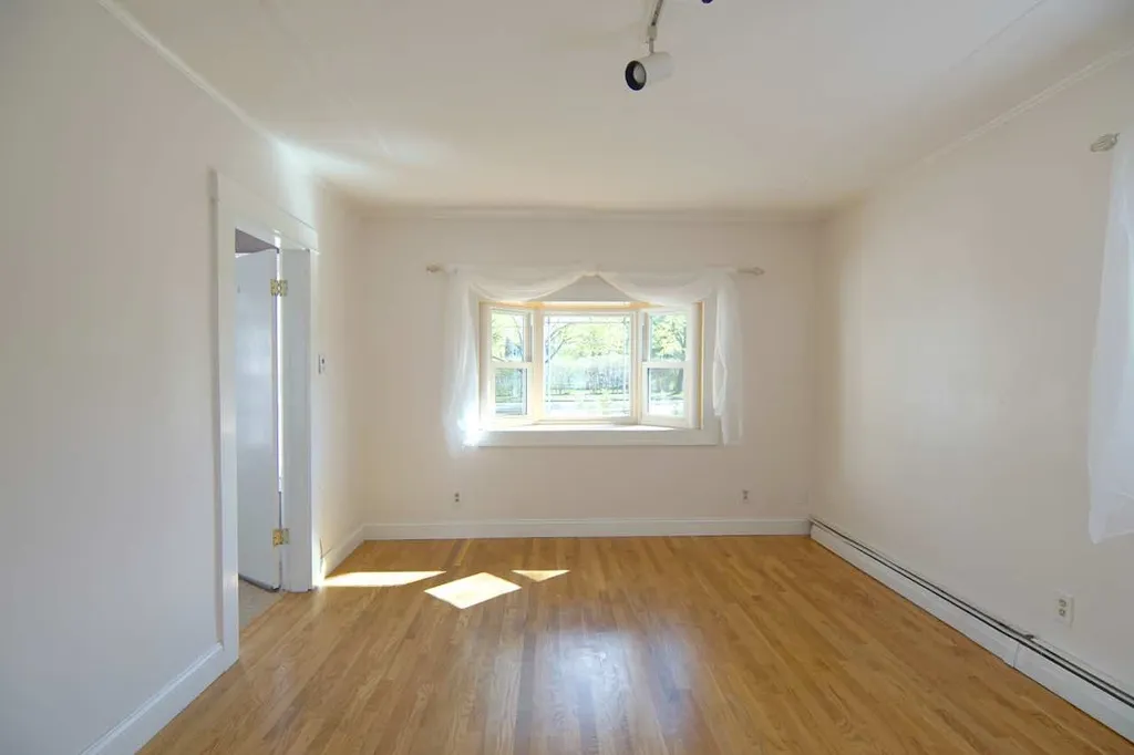 924 Woodbury Avenue Portsmouth NH 03801