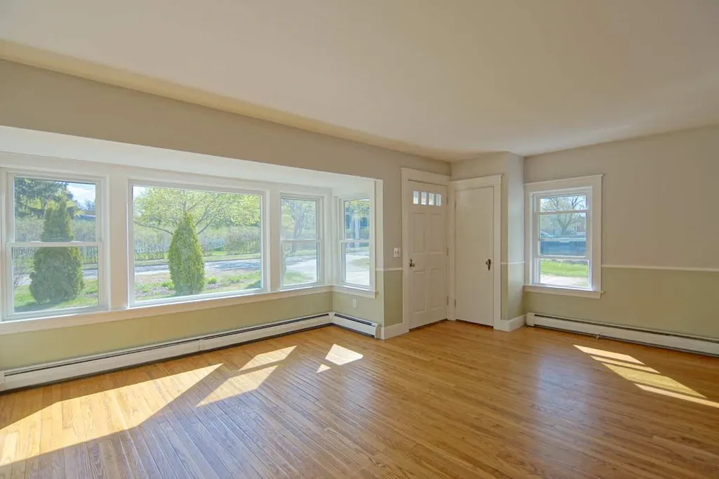 924 Woodbury Avenue Portsmouth NH 03801