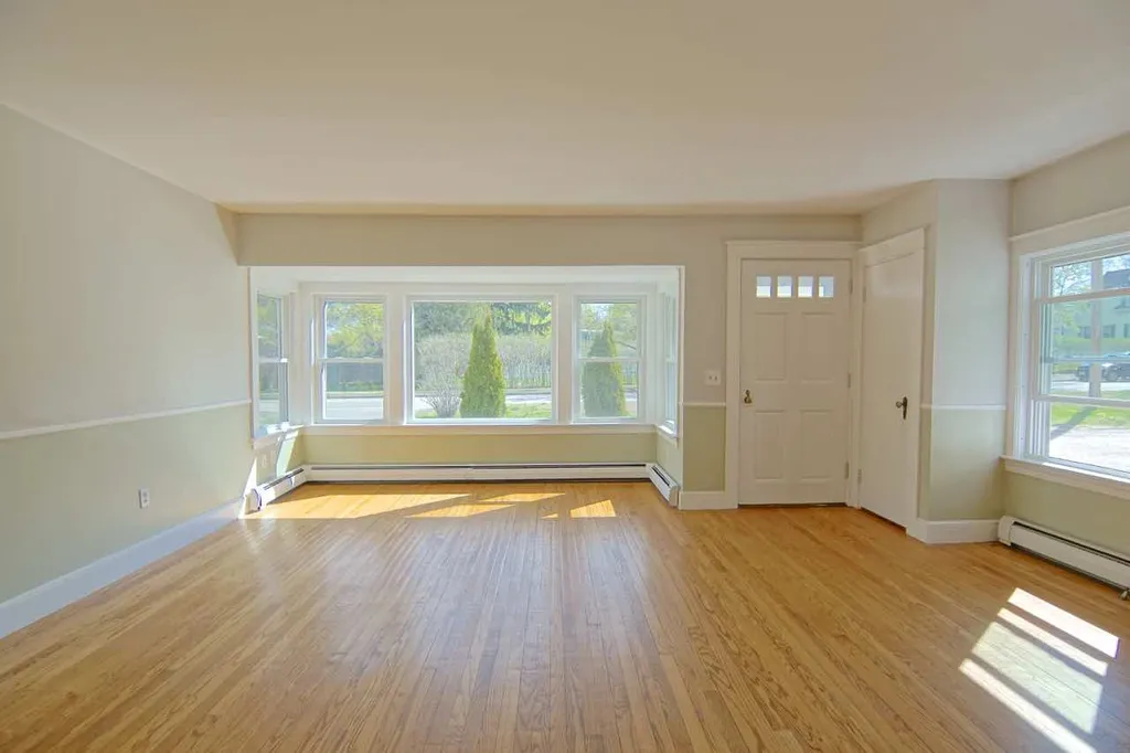 924 Woodbury Avenue Portsmouth NH 03801