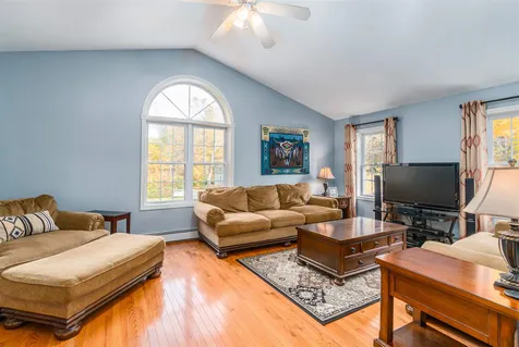 50 Cole Road Chester NH 03036