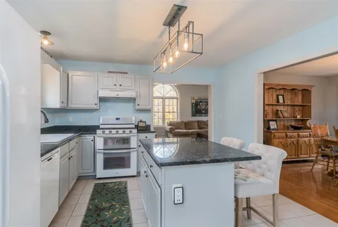 50 Cole Road Chester NH 03036