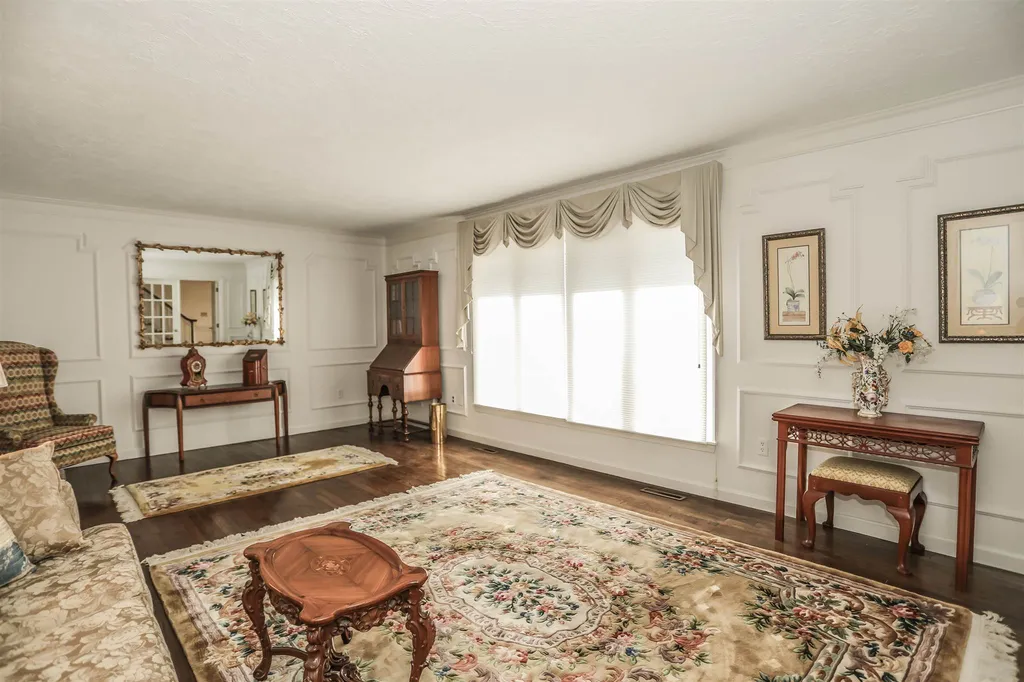 15 Chandler Road Bedford NH 03110