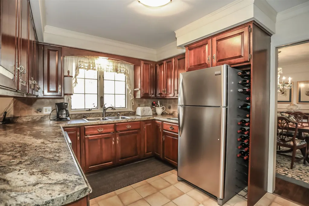 15 Chandler Road Bedford NH 03110