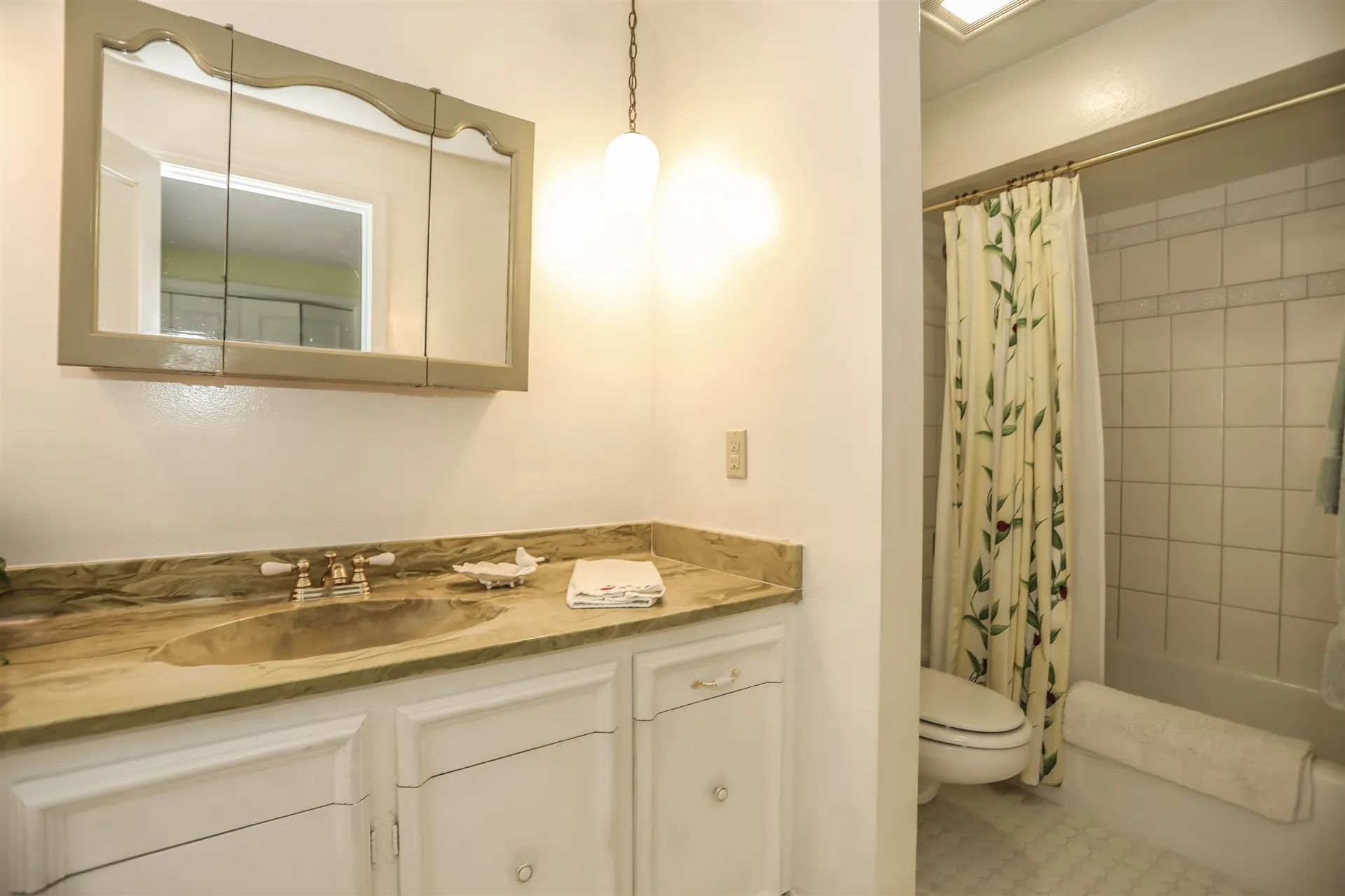 15 Chandler Road Bedford NH 03110