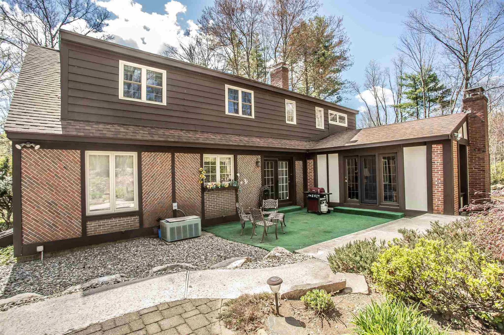 15 Chandler Road Bedford NH 03110