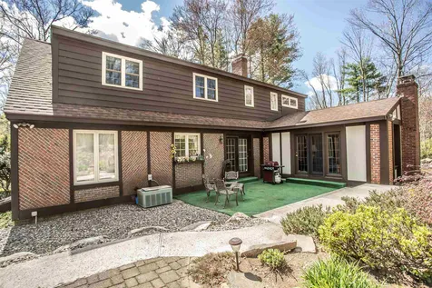15 Chandler Road Bedford NH 03110