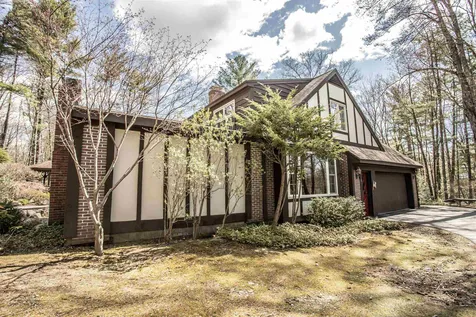 15 Chandler Road Bedford NH 03110
