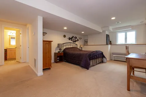 128 Jenkins Road Bedford NH 03110