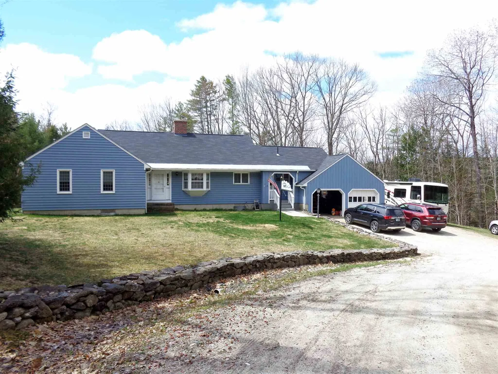 12 Searle Hill Road Danbury NH 03230