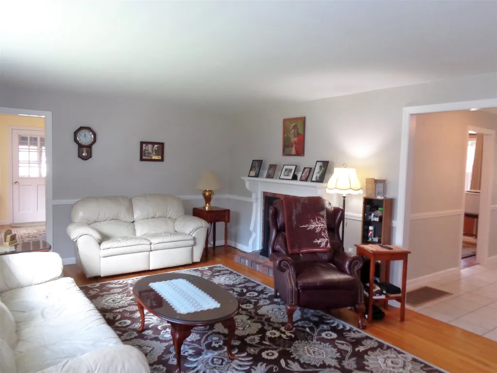 12 Searle Hill Road Danbury NH 03230