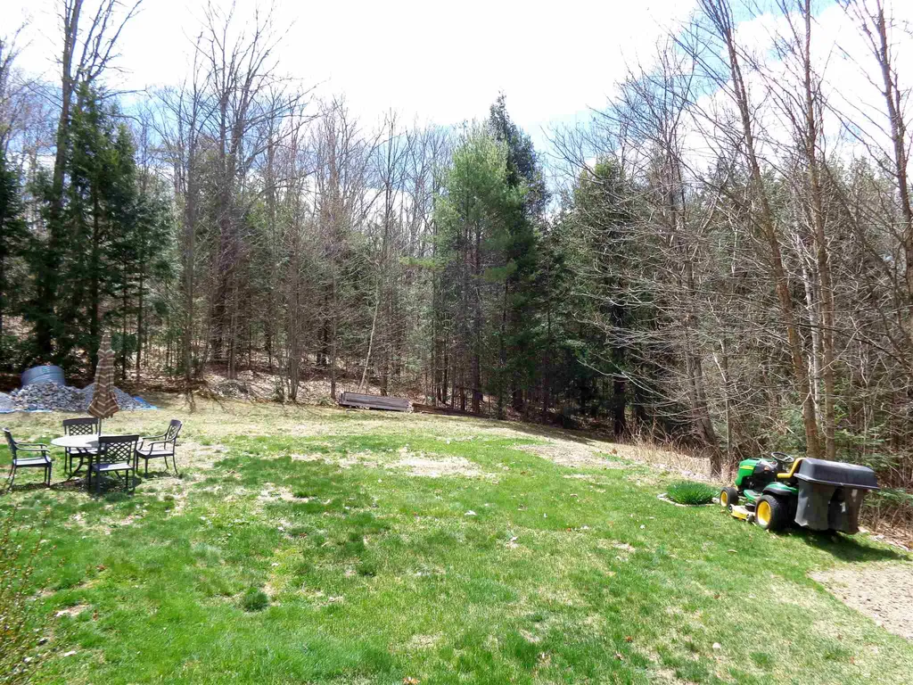 12 Searle Hill Road Danbury NH 03230