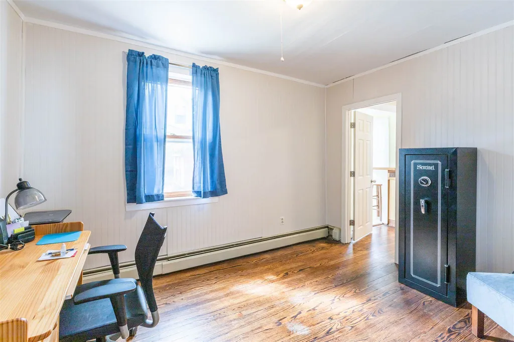 12 Middle Street Newport NH 03773