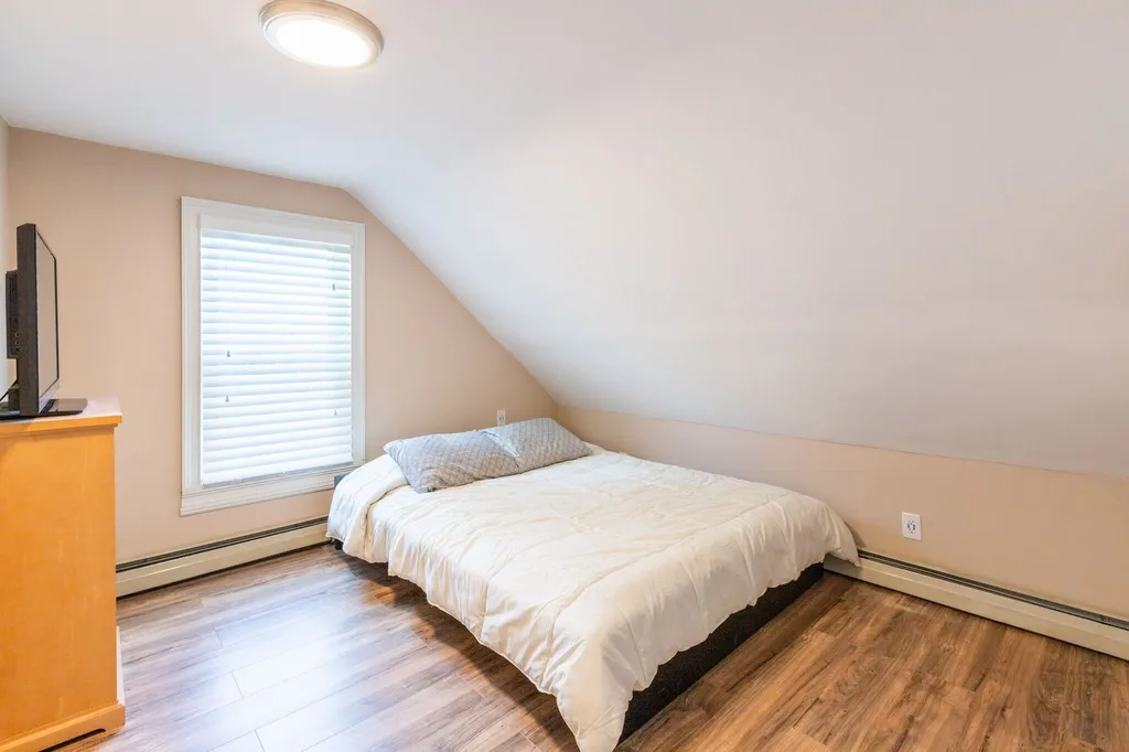12 Middle Street Newport NH 03773
